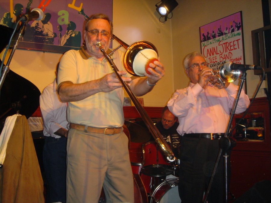 Jim y Pepe en el conocido club Madrileño de Jazz.